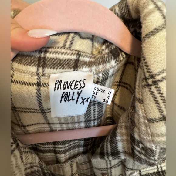 Princess Polly Tan and Black Plaid shacket button up Jacket size 4 medium fit - Picture 2 of 6